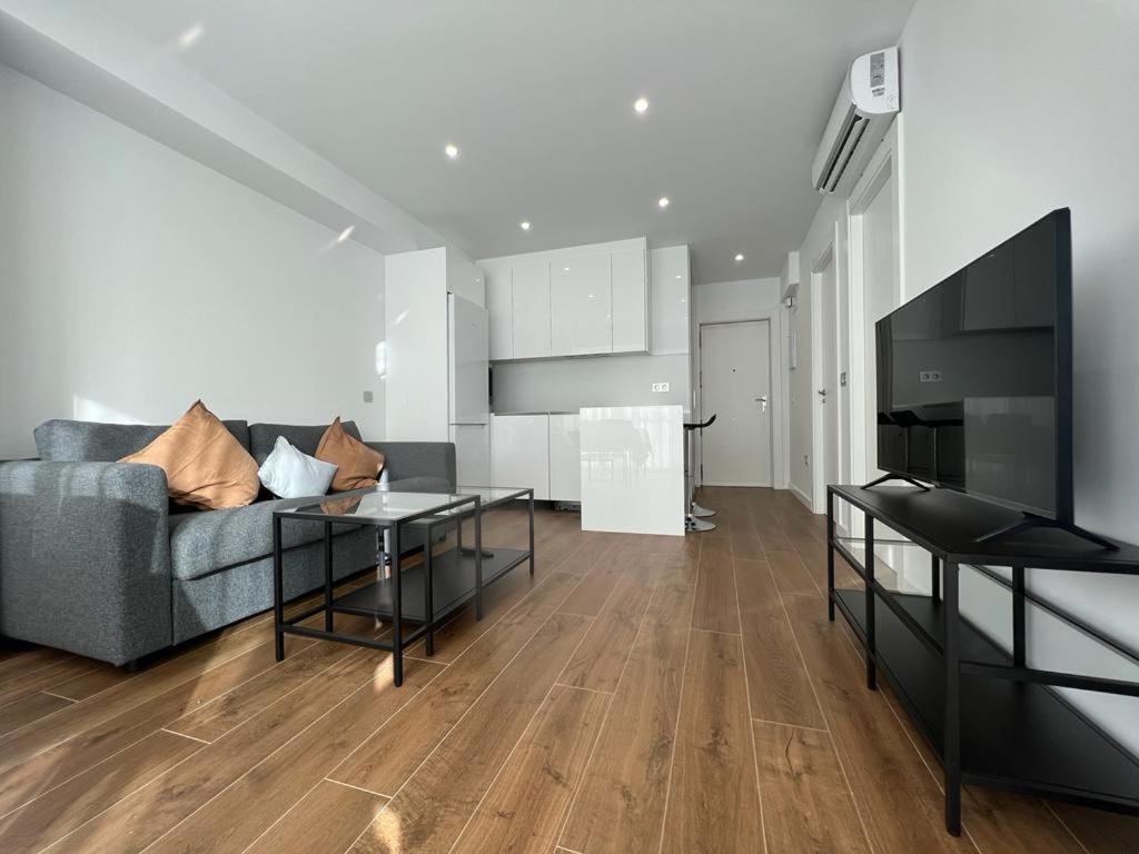 Malagueta 1 Linea De Playa Apartment มาลากา ภายนอก รูปภาพ