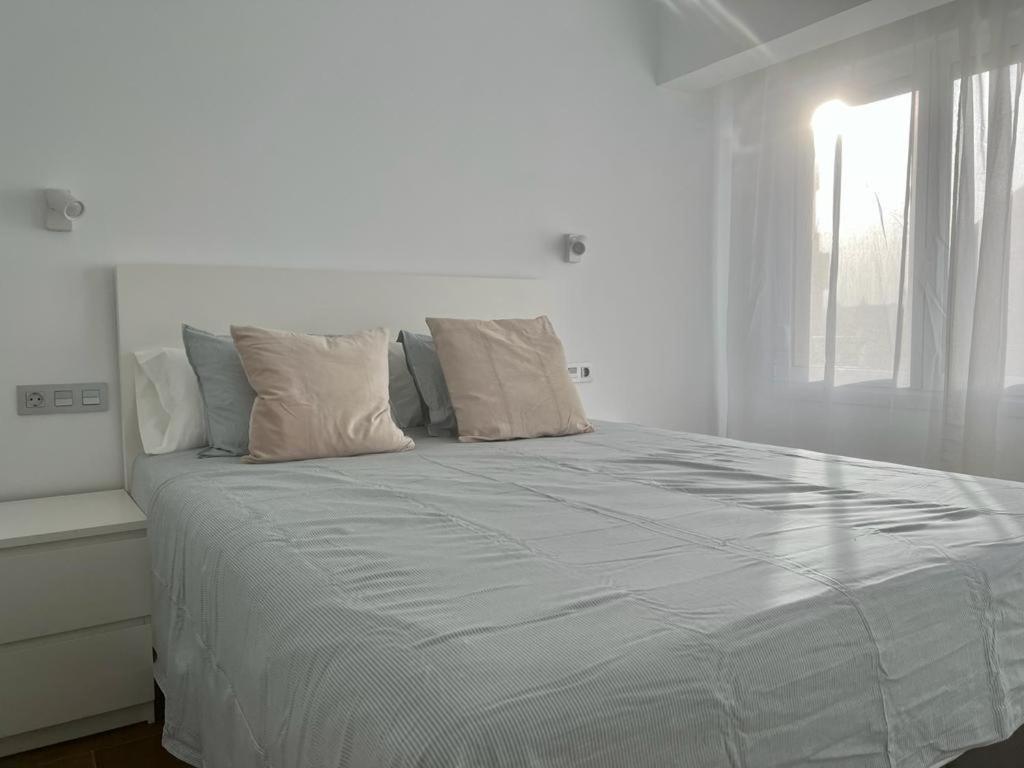 Malagueta 1 Linea De Playa Apartment มาลากา ภายนอก รูปภาพ