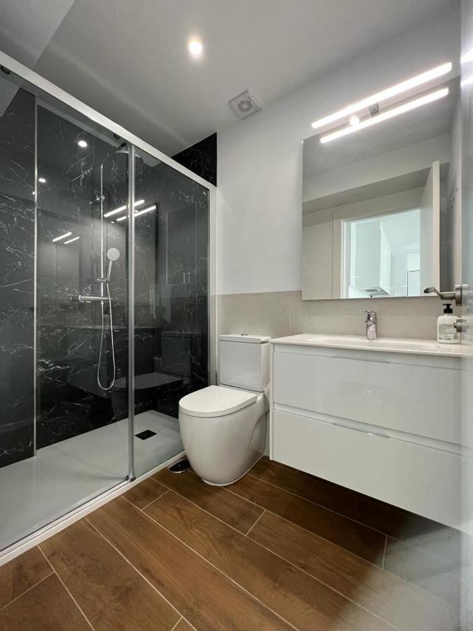 Malagueta 1 Linea De Playa Apartment มาลากา ภายนอก รูปภาพ
