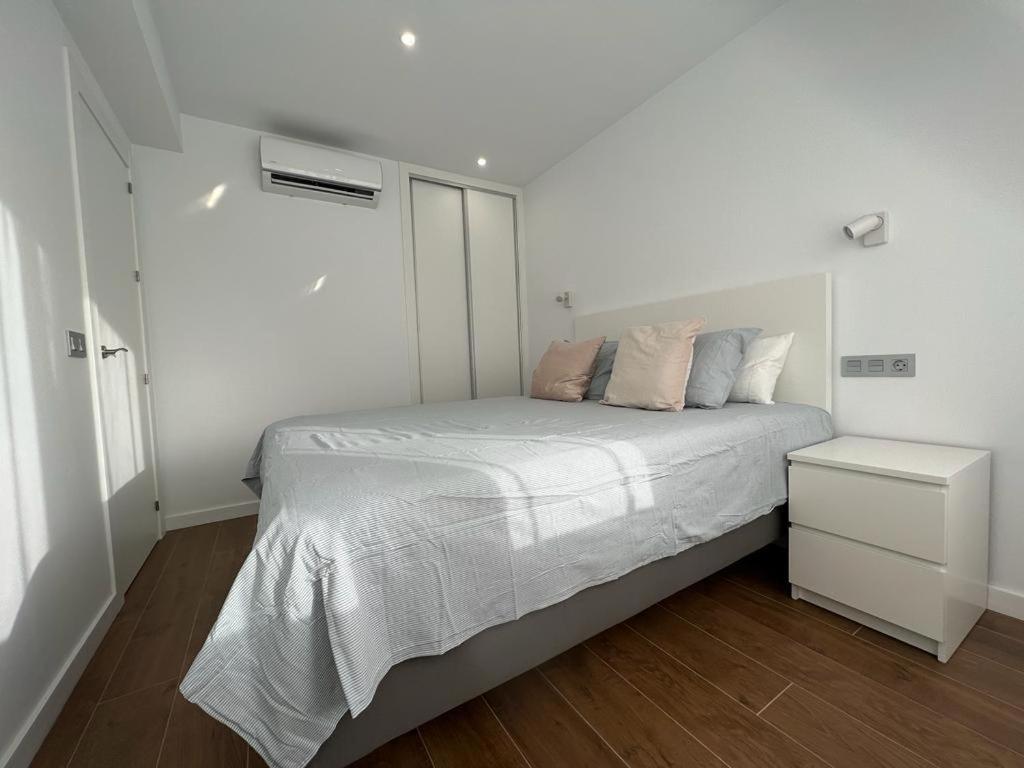 Malagueta 1 Linea De Playa Apartment มาลากา ภายนอก รูปภาพ